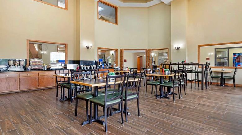 <b>Best Western Locust Grove Inn & Suites Restaurant</b>. Images powered by <a href="https://iceportal.shijigroup.com/" title="IcePortal" target="_blank">IcePortal</a>.
