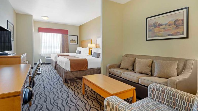 <b>Best Western Plus Guymon Hotel & Suites Suite</b>. Images powered by <a href="https://iceportal.shijigroup.com/" title="IcePortal" target="_blank">IcePortal</a>.