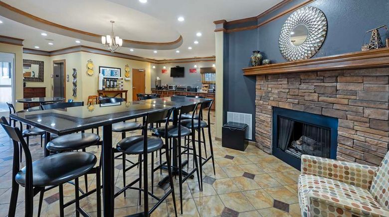 <b>Best Western Plus Guymon Hotel & Suites Lobby</b>. Images powered by <a href="https://iceportal.shijigroup.com/" title="IcePortal" target="_blank">IcePortal</a>.