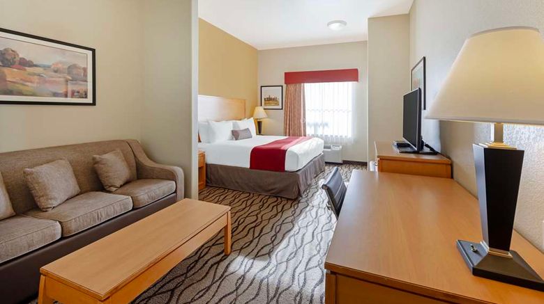 <b>Best Western Plus Guymon Hotel & Suites Suite</b>. Images powered by <a href="https://iceportal.shijigroup.com/" title="IcePortal" target="_blank">IcePortal</a>.