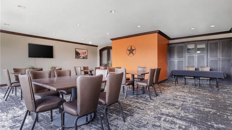 <b>Best Western Plus Cimarron Hotel & Suite Meeting</b>. Images powered by <a href="https://iceportal.shijigroup.com/" title="IcePortal" target="_blank">IcePortal</a>.