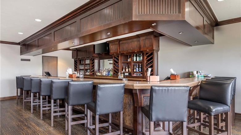 <b>Best Western Plus Cimarron Hotel & Suite Restaurant</b>. Images powered by <a href="https://iceportal.shijigroup.com/" title="IcePortal" target="_blank">IcePortal</a>.