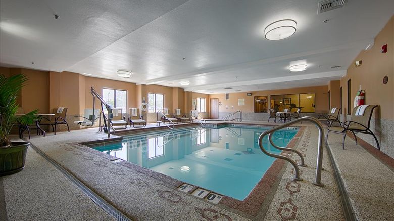 <b>Best Western Plus Woodland Hills Pool</b>. Images powered by <a href="https://iceportal.shijigroup.com/" title="IcePortal" target="_blank">IcePortal</a>.