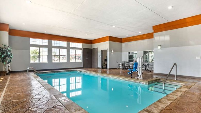 <b>Best Western Plus Coweta's 1st Hotel Pool</b>. Images powered by <a href="https://iceportal.shijigroup.com/" title="IcePortal" target="_blank">IcePortal</a>.