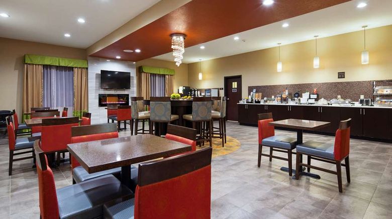 <b>Best Western Plus Fairview Inn & Suites Restaurant</b>. Images powered by <a href="https://iceportal.shijigroup.com/" title="IcePortal" target="_blank">IcePortal</a>.