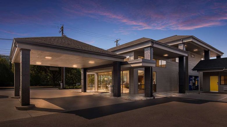 <b>Best Western New Oregon Exterior</b>. Images powered by <a href="https://iceportal.shijigroup.com/" title="IcePortal" target="_blank">IcePortal</a>.