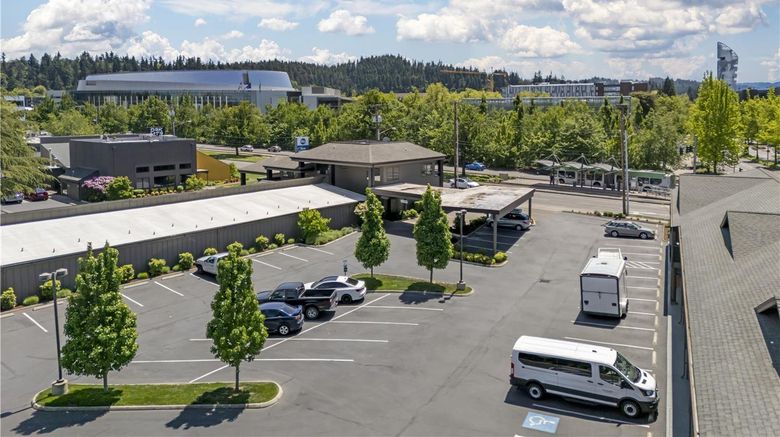 <b>Best Western New Oregon Exterior</b>. Images powered by <a href="https://iceportal.shijigroup.com/" title="IcePortal" target="_blank">IcePortal</a>.
