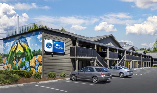 Best Western New Oregon Exterior