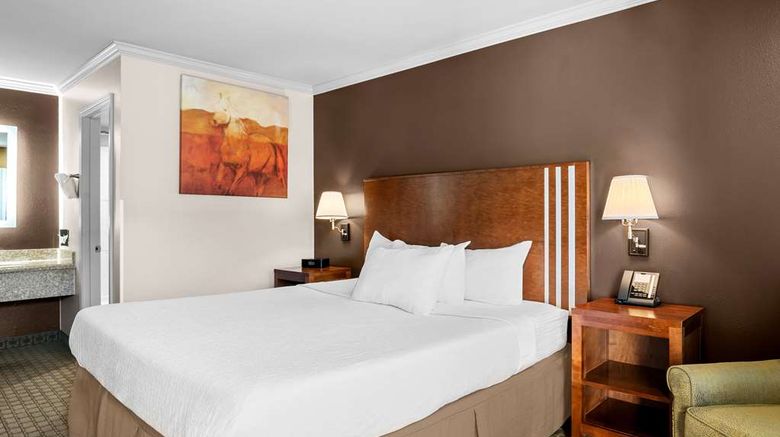 <b>SureStay by Best Western Lakeview Room</b>. Images powered by <a href="https://iceportal.shijigroup.com/" title="IcePortal" target="_blank">IcePortal</a>.