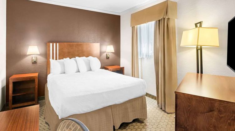 SureStay by Best Western Lakeview Room
