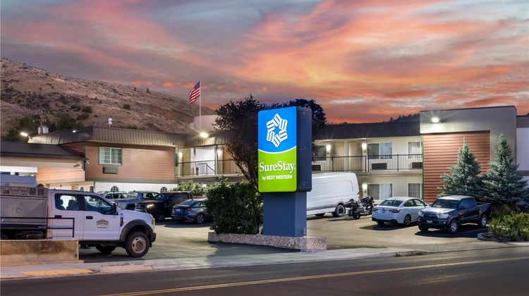 SureStay by Best Western Lakeview Exterior