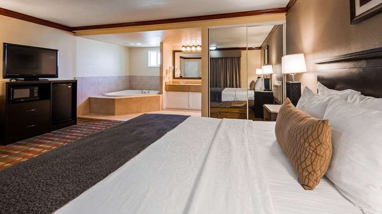 <b>Best Western Garden Villa Inn Room</b>. Images powered by <a href="https://iceportal.shijigroup.com/" title="IcePortal" target="_blank">IcePortal</a>.