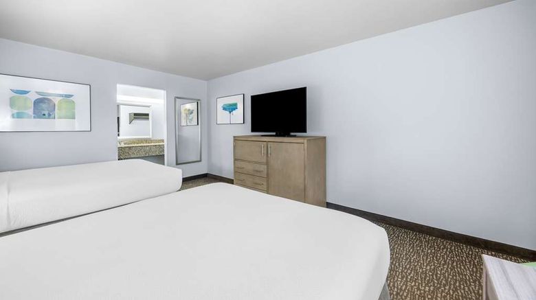 <b>Best Western Grants Pass Inn Room</b>. Images powered by <a href="https://iceportal.shijigroup.com/" title="IcePortal" target="_blank">IcePortal</a>.