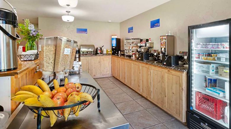 <b>Best Western Ponderosa Lodge Restaurant</b>. Images powered by <a href="https://iceportal.shijigroup.com/" title="IcePortal" target="_blank">IcePortal</a>.