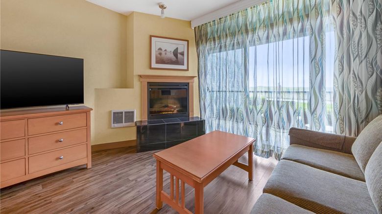 <b>Best Western Plus Ocean View Resort Room</b>. Images powered by <a href="https://iceportal.shijigroup.com/" title="IcePortal" target="_blank">IcePortal</a>.