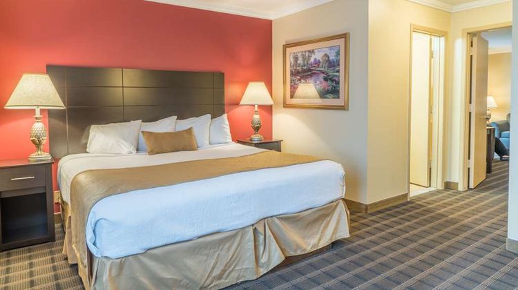Best Western Inn & Suites Suite