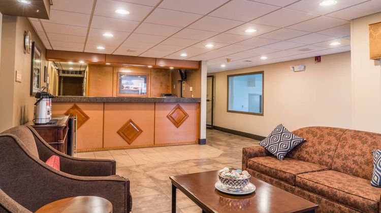 Best Western Inn & Suites Lobby