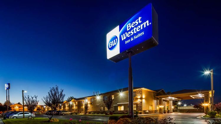 Best Western Inn & Suites Exterior