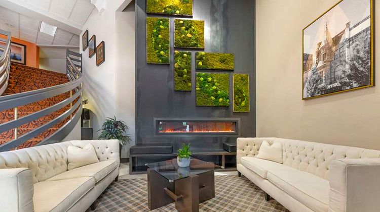 Best Western Plus Mill Creek Inn Lobby