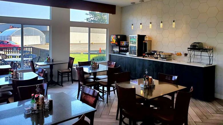 <b>Best Western Salbasgeon Inn & Suites Restaurant</b>. Images powered by <a href="https://iceportal.shijigroup.com/" title="IcePortal" target="_blank">IcePortal</a>.