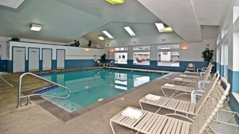 <b>Best Western Salbasgeon Inn & Suites Pool</b>. Images powered by <a href="https://iceportal.shijigroup.com/" title="IcePortal" target="_blank">IcePortal</a>.