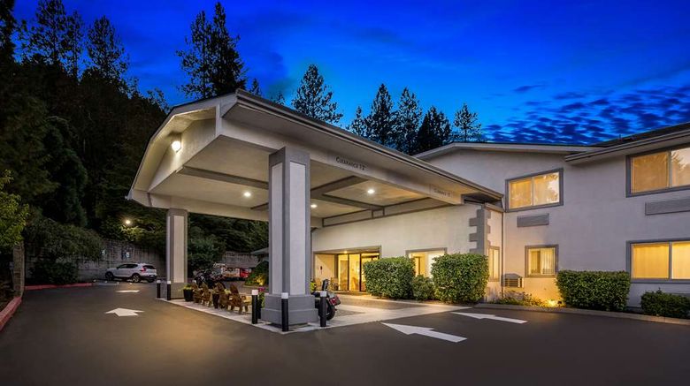 <b>Best Western Inn at The Rogue Exterior</b>. Images powered by <a href="https://iceportal.shijigroup.com/" title="IcePortal" target="_blank">IcePortal</a>.