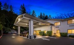 Best Western Inn at The Rogue