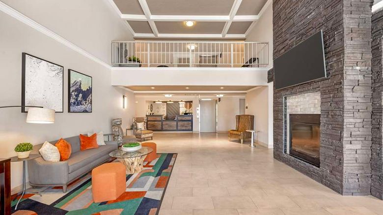 <b>Best Western Grand Manor Inn Lobby</b>. Images powered by <a href="https://iceportal.shijigroup.com/" title="IcePortal" target="_blank">IcePortal</a>.
