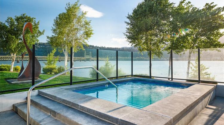 Best Western Plus Hood River Inn Pool