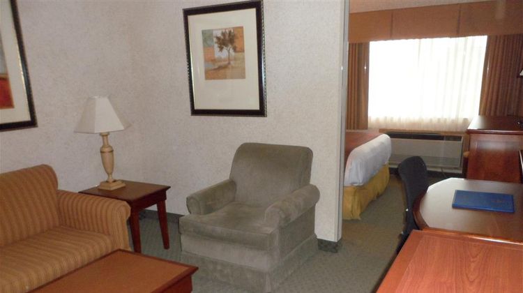 Best Western Plus Rama Inn Suite