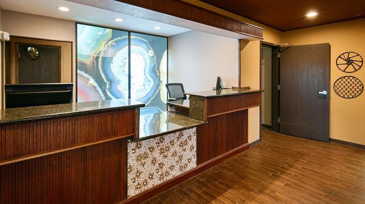 Best Western Plus Rama Inn Lobby