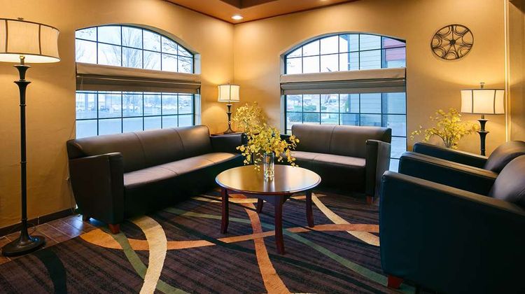 Best Western Plus Rama Inn Lobby