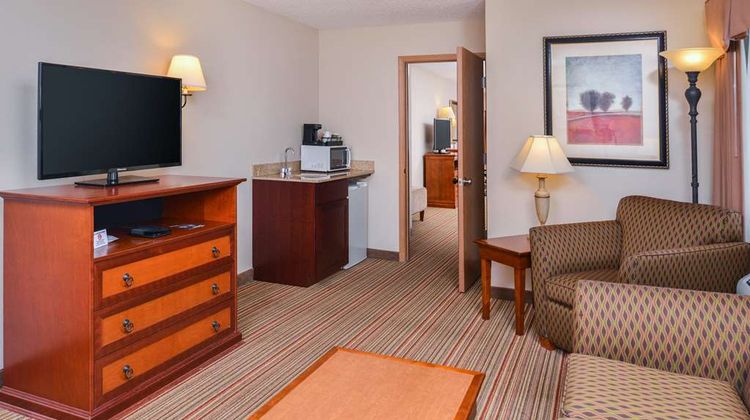 Best Western Plus Rama Inn Suite