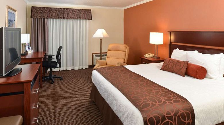 <b>Best Western Plus Landmark Inn Room</b>. Images powered by <a href="https://iceportal.shijigroup.com/" title="IcePortal" target="_blank">IcePortal</a>.