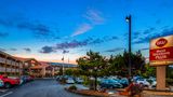 Best Western Plus Landmark Inn Exterior