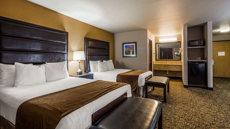 Best Western Oak Meadows Inn Suite