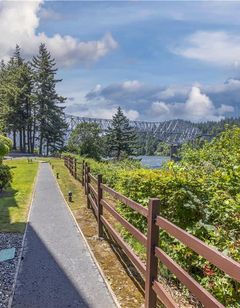 Best Western Plus Columbia River Inn
