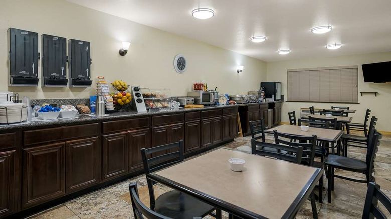 <b>Best Western Hermiston Inn Restaurant</b>. Images powered by <a href="https://iceportal.shijigroup.com/" title="IcePortal" target="_blank">IcePortal</a>.