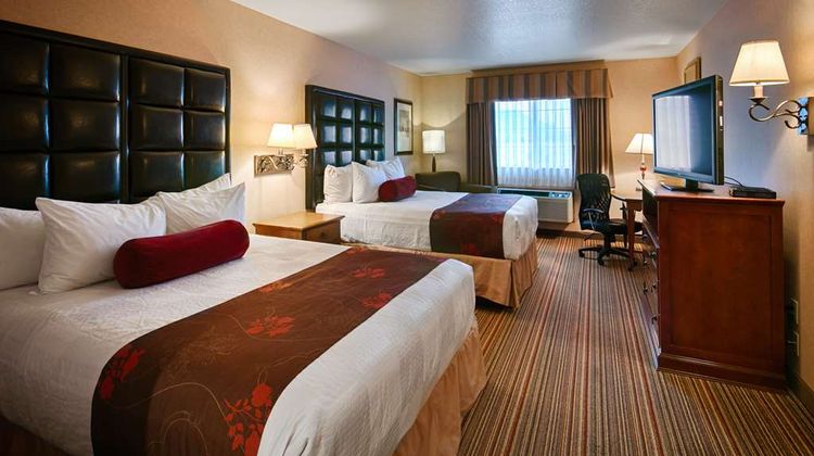 Best Western Plus Rama Inn & Suites Room