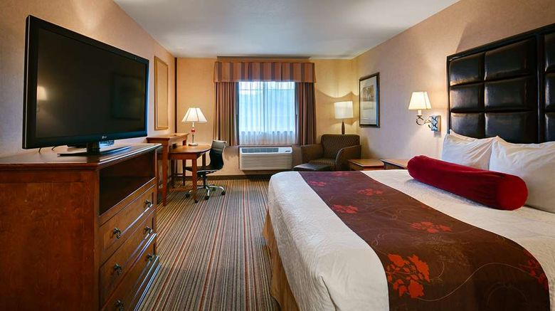 <b>Best Western Plus Rama Inn & Suites Room</b>. Images powered by <a href="https://iceportal.shijigroup.com/" title="IcePortal" target="_blank">IcePortal</a>.