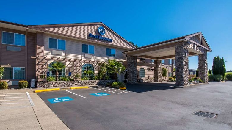 <b>Best Western University Inn & Suites Exterior</b>. Images powered by <a href="https://iceportal.shijigroup.com/" title="IcePortal" target="_blank">IcePortal</a>.