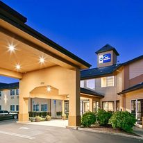 Best Western Dallas Inn & Suites