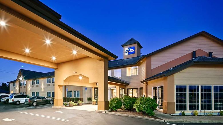 <b>Best Western Dallas Inn & Suites Exterior</b>. Images powered by <a href="https://iceportal.shijigroup.com/" title="IcePortal" target="_blank">IcePortal</a>.