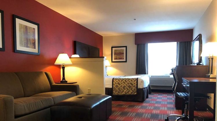 Best Western Dallas Inn & Suites Suite