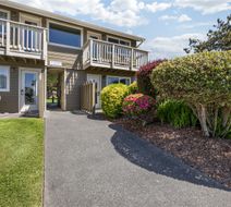 Best Western Inn at Face Rock Exterior