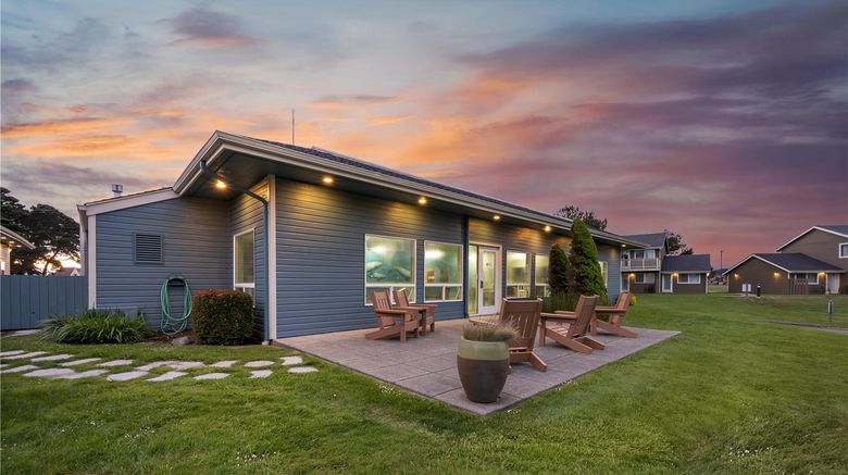 Best Western Inn at Face Rock Exterior. Images powered by <a href="https://iceportal.shijigroup.com" target="_blank" rel="noopener">Ice Portal</a>.