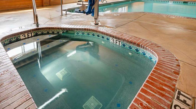 <b>Best Western Plus Cascade Inn & Suites Pool</b>. Images powered by <a href="https://iceportal.shijigroup.com/" title="IcePortal" target="_blank">IcePortal</a>.