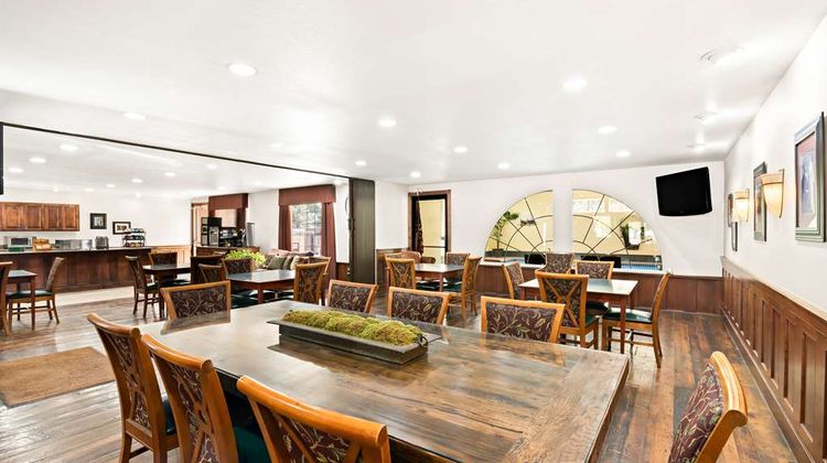 Best Western Newberry Station Lobby