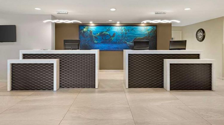 Best Western Plus Agate Beach Inn Lobby