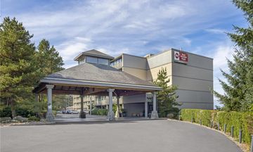 Best Western Plus Agate Beach Inn